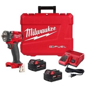 Milwaukee Compact Impact Wrench Kit